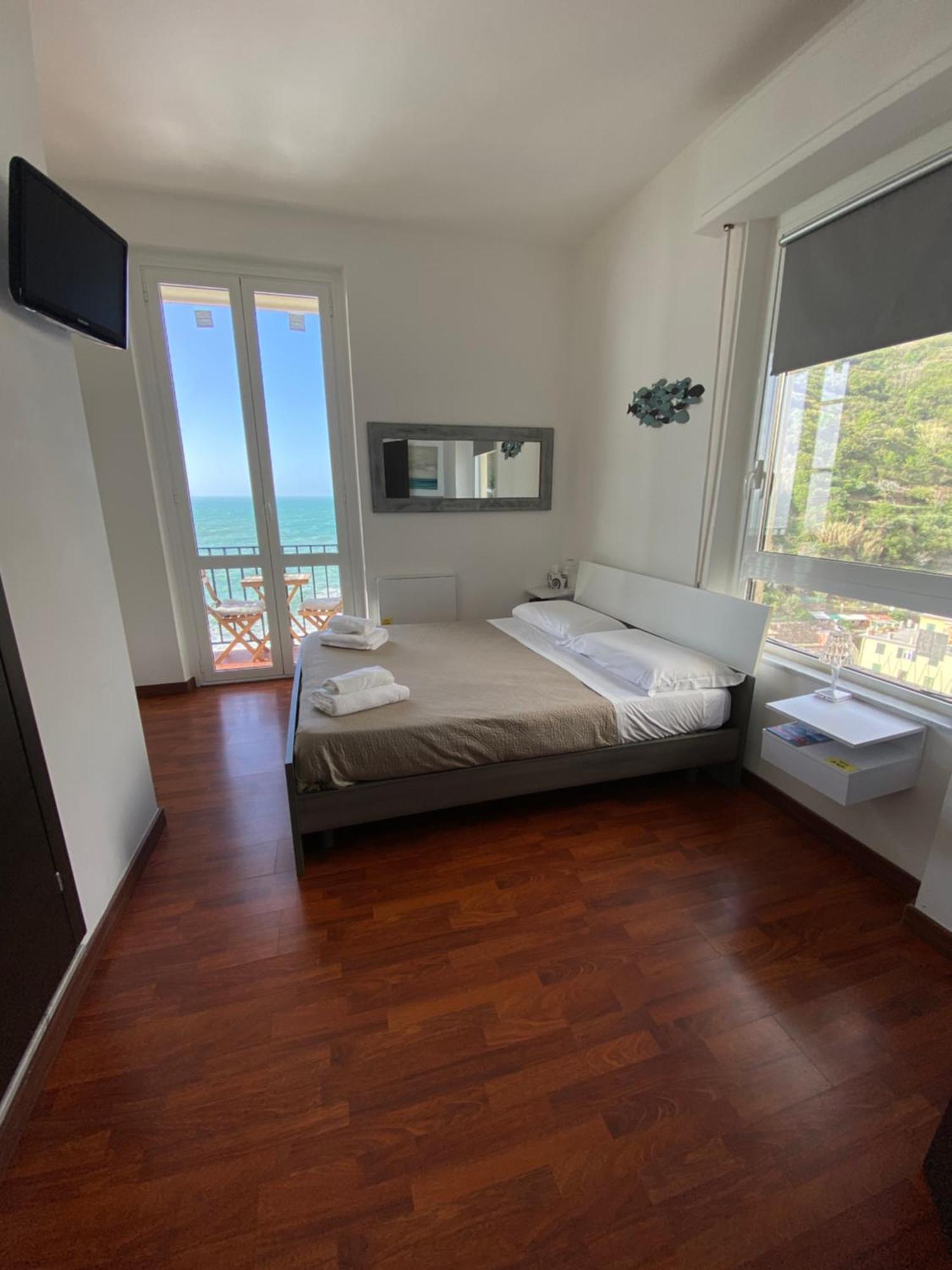 Sollevante Guest House Riomaggiore Exterior photo